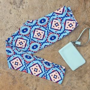 LuLaRoe One Size Geometric Leggings